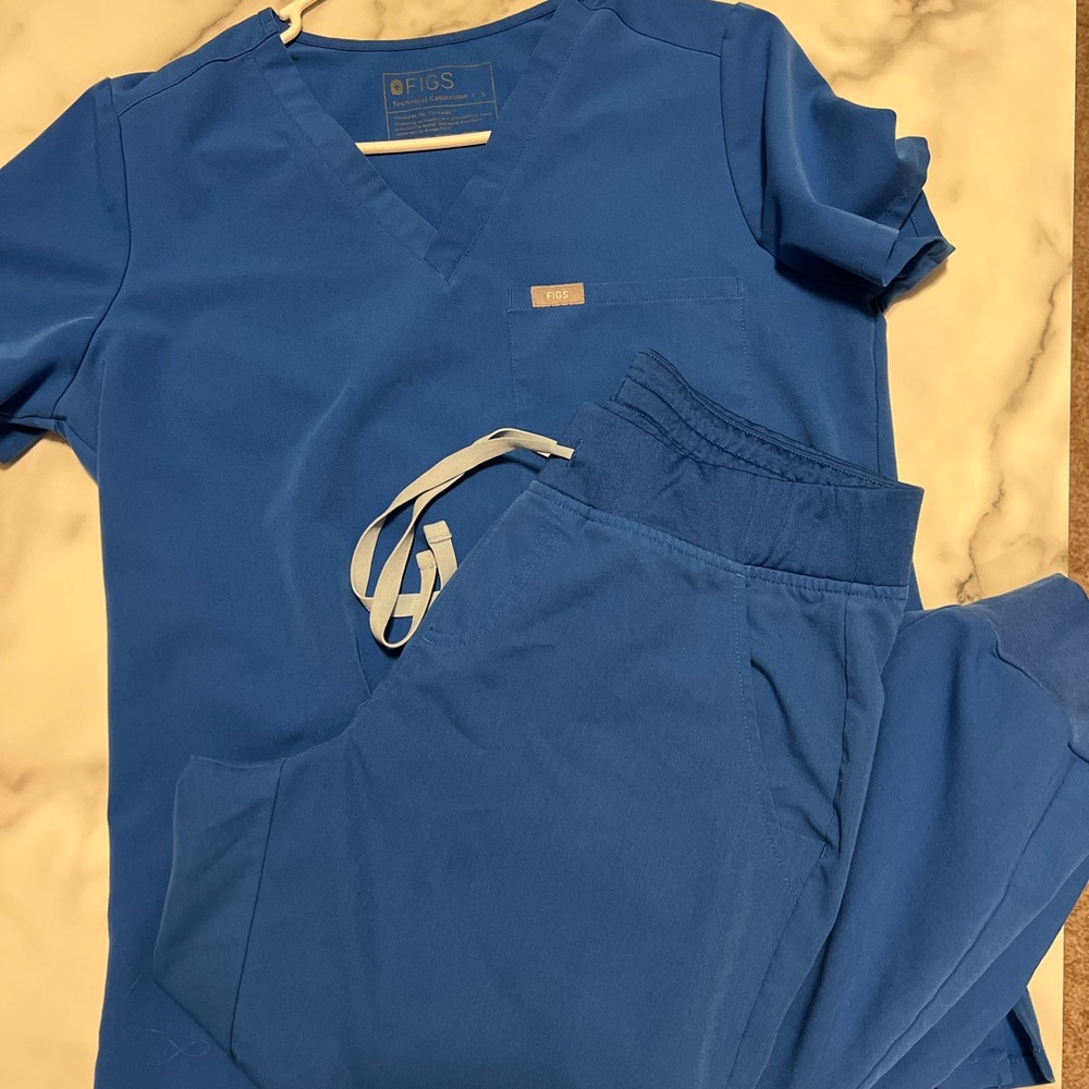 Blue Figs scrubs